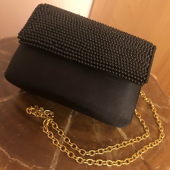 🌺2/$20🌺 Mini purse with long chain!! - Picture 3 of 8